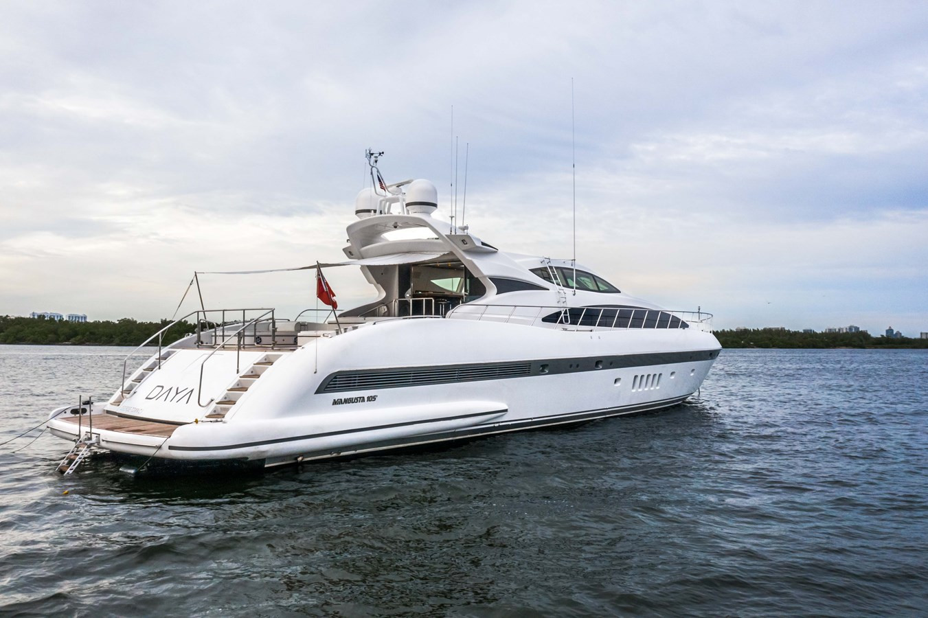 https://arconyachts.ams3.digitaloceanspaces.com/71311/conversions/large_4751015-optimize.jpg