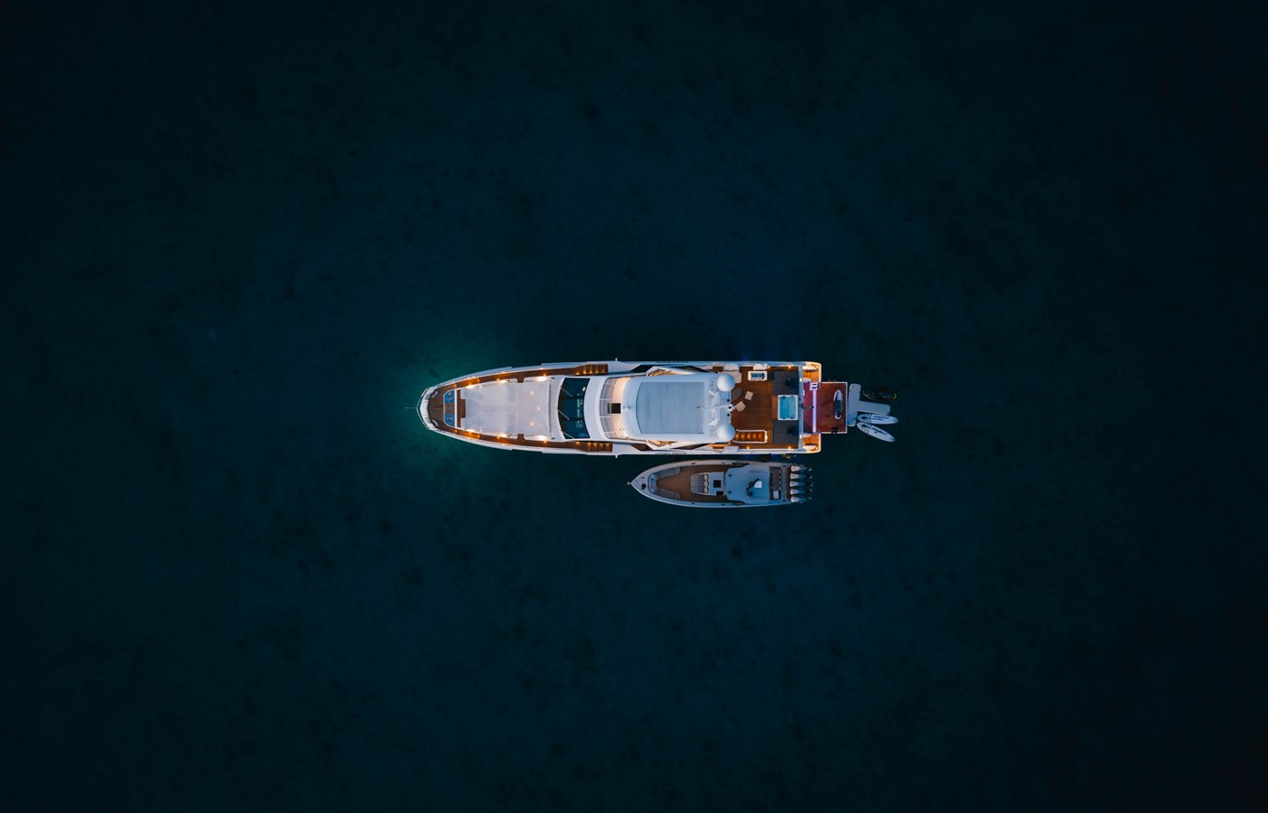 https://arconyachts.ams3.digitaloceanspaces.com/71345/conversions/large_4814292-optimize.jpg