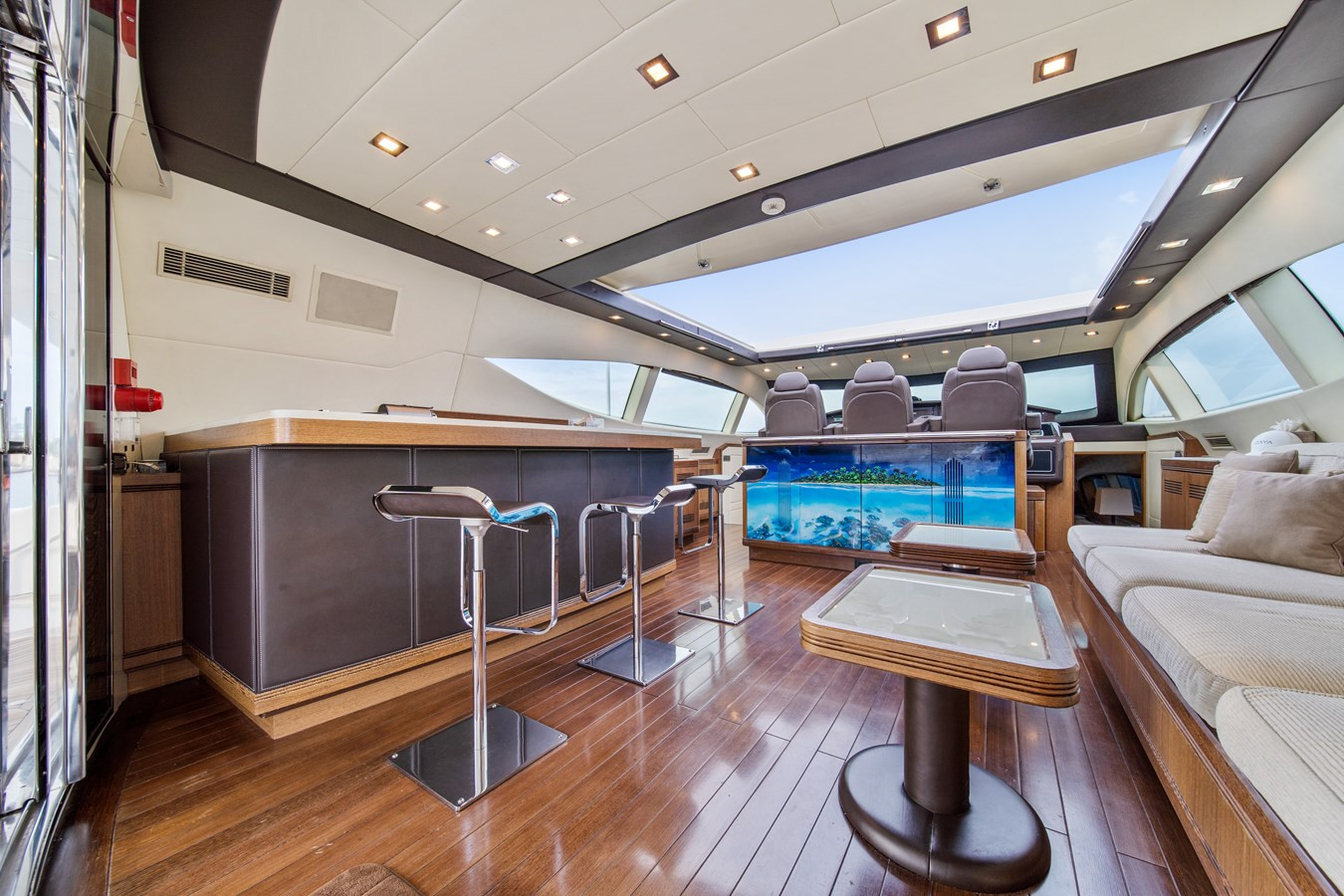 https://arconyachts.ams3.digitaloceanspaces.com/71347/conversions/large_4751030-optimize.jpg