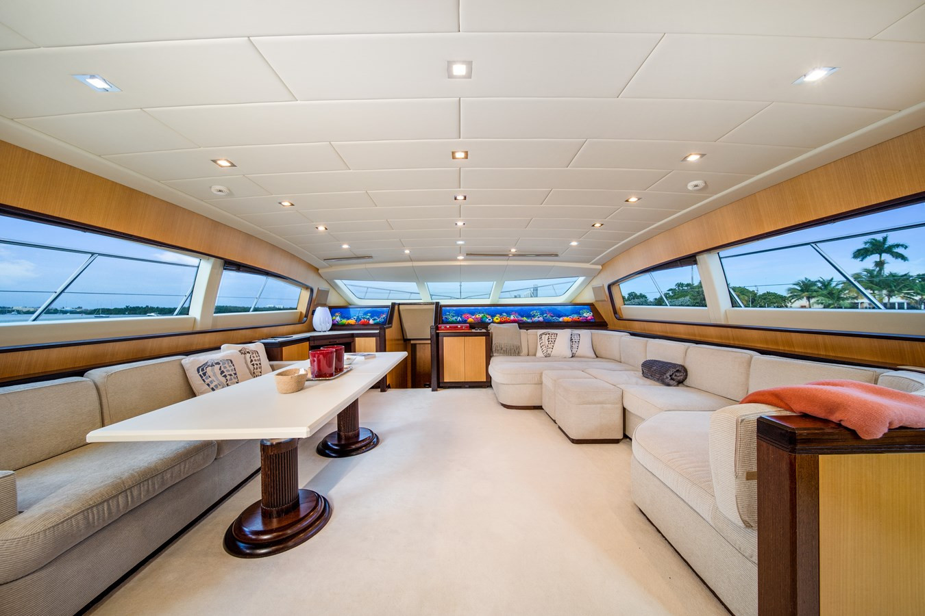 https://arconyachts.ams3.digitaloceanspaces.com/71366/conversions/large_4751038-optimize.jpg