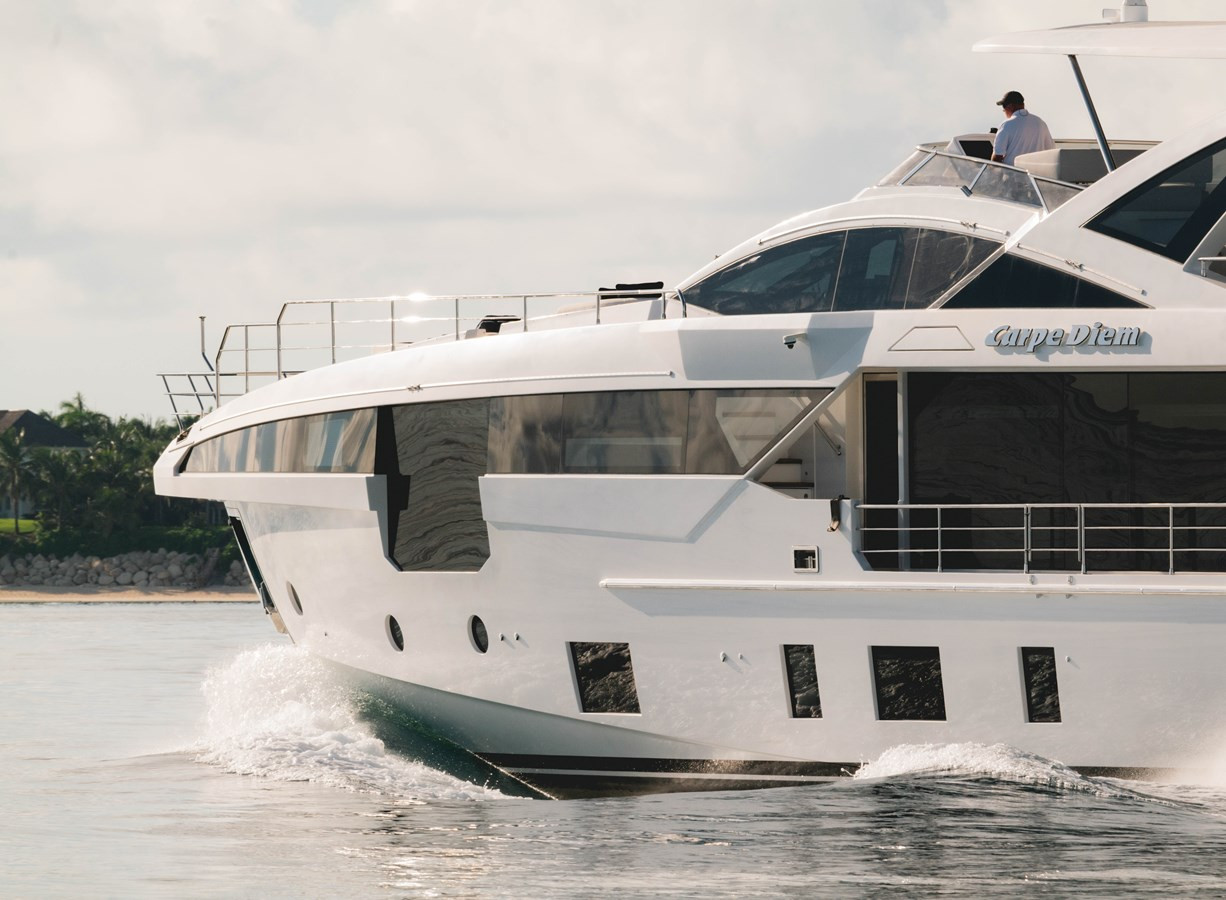 https://arconyachts.ams3.digitaloceanspaces.com/71375/conversions/large_4814333-optimize.jpg