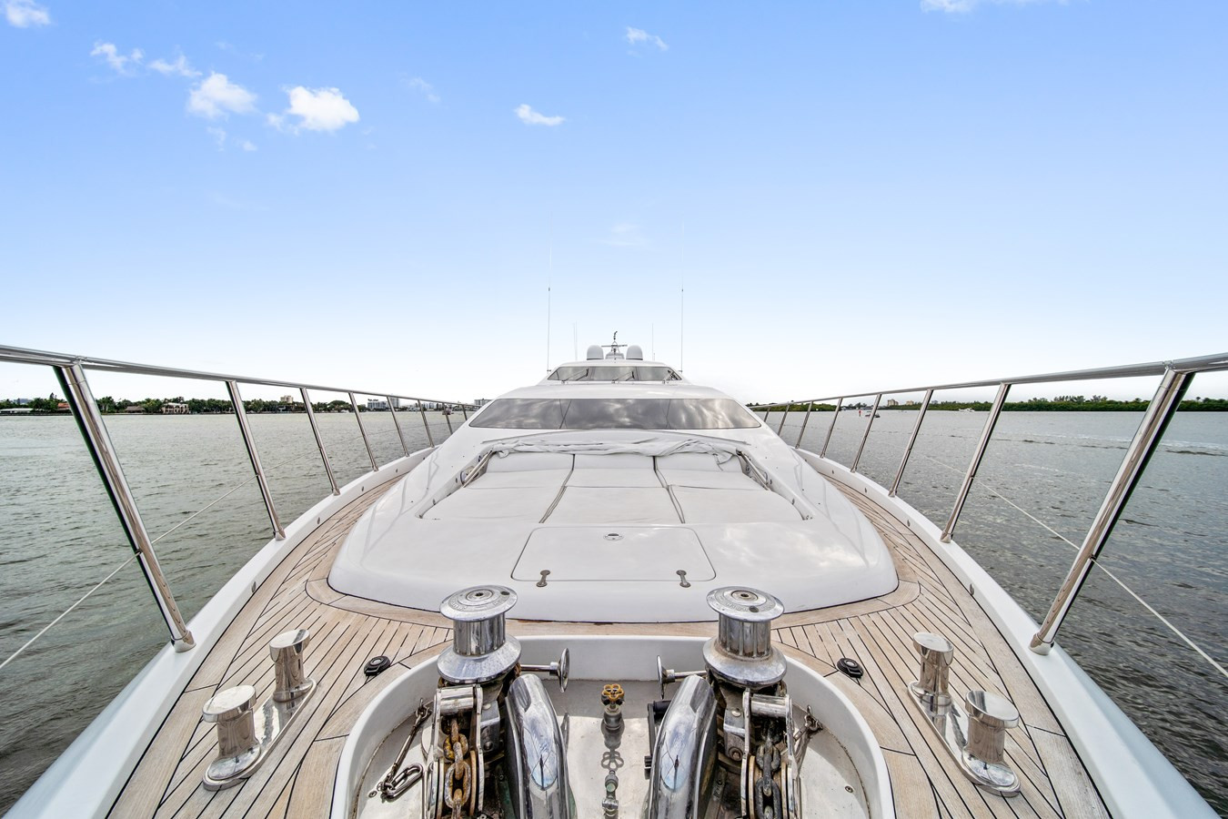 https://arconyachts.ams3.digitaloceanspaces.com/71378/conversions/large_4751043-optimize.jpg