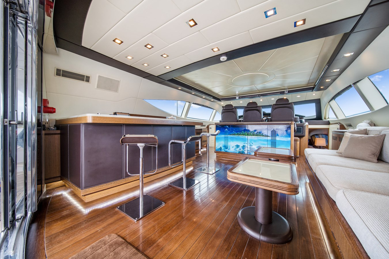 https://arconyachts.ams3.digitaloceanspaces.com/71381/conversions/large_4751044-optimize.jpg