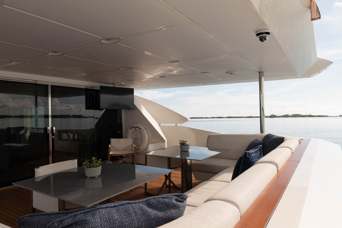 https://arconyachts.ams3.digitaloceanspaces.com/71418/conversions/large_4814360-optimize.jpg