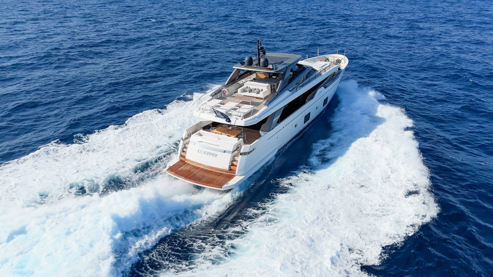 https://arconyachts.ams3.digitaloceanspaces.com/71482/conversions/large_4796831-optimize.jpg