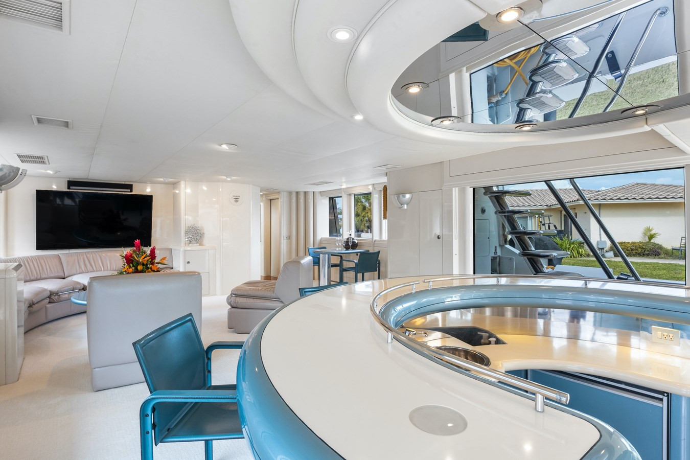 https://arconyachts.ams3.digitaloceanspaces.com/71619/conversions/large_3366751-optimize.jpg