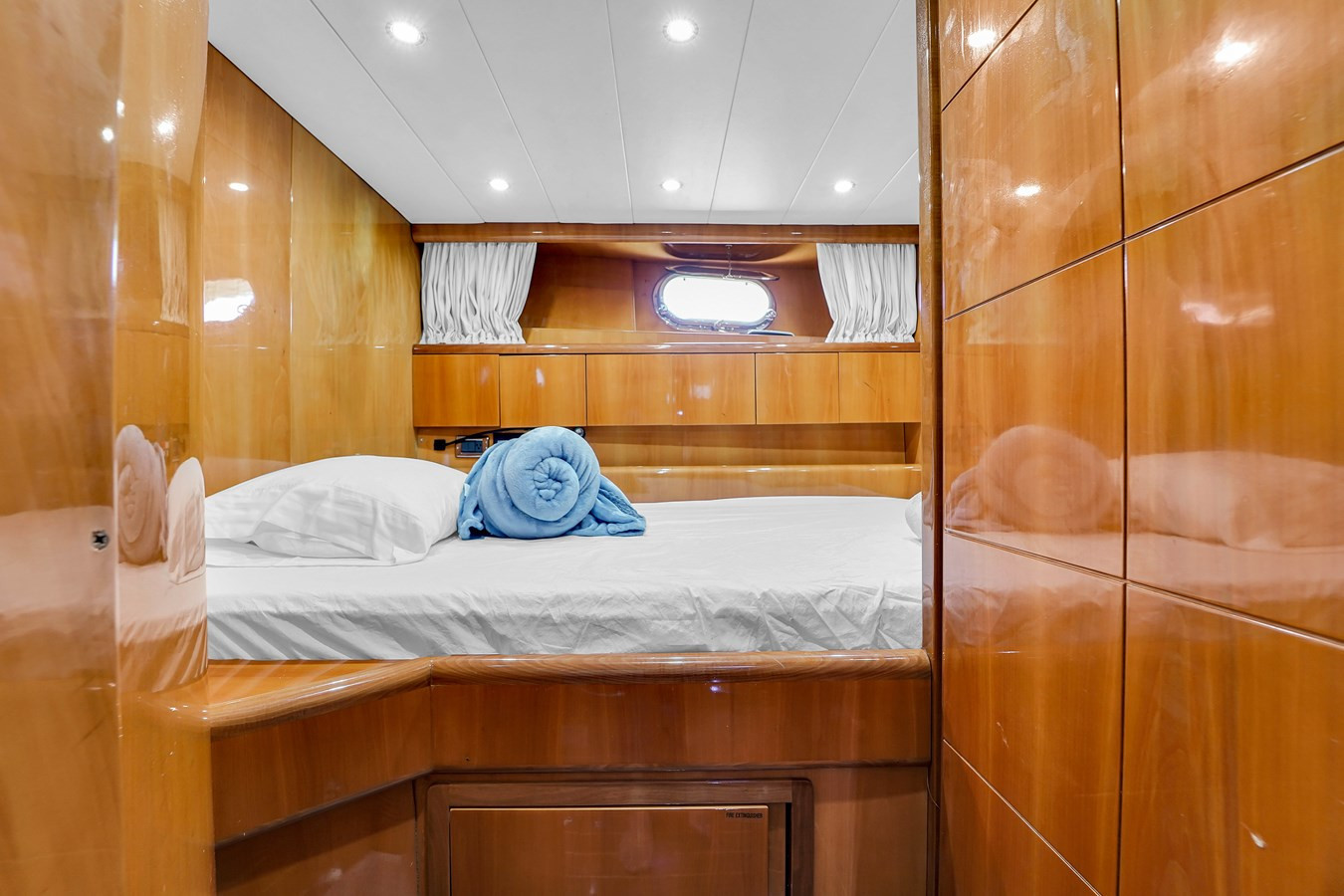 https://arconyachts.ams3.digitaloceanspaces.com/71721/conversions/large_3644598-optimize.jpg