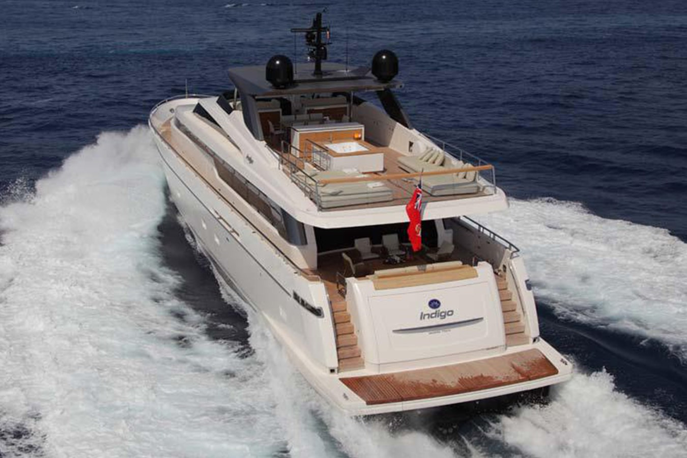 https://arconyachts.ams3.digitaloceanspaces.com/71800/conversions/large_4231512-optimize.jpg