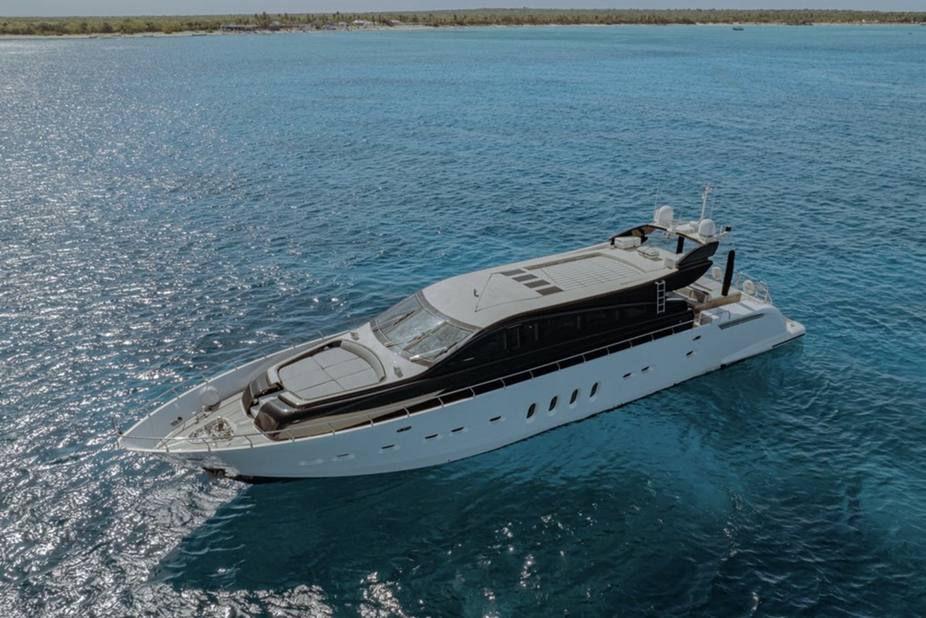 https://arconyachts.ams3.digitaloceanspaces.com/71874/conversions/large_4360624-optimize.jpg