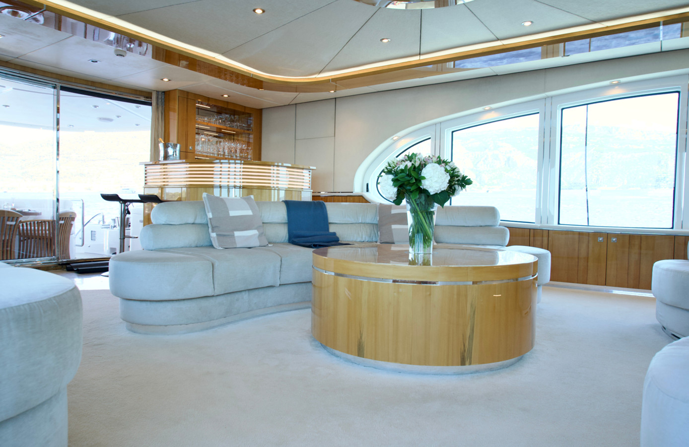 https://arconyachts.ams3.digitaloceanspaces.com/72060/conversions/large_4780896-optimize.jpg