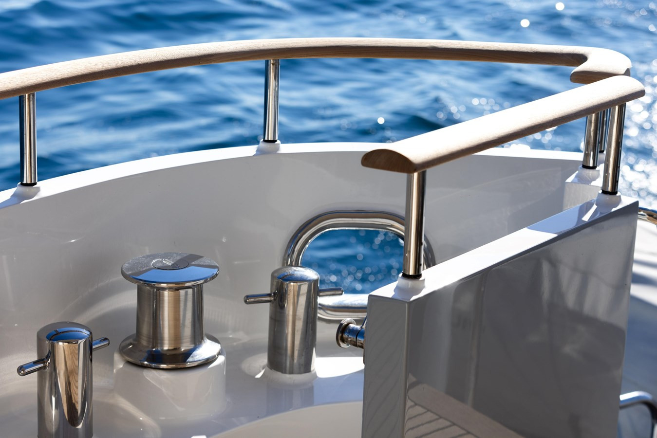 https://arconyachts.ams3.digitaloceanspaces.com/72094/conversions/large_4602477-optimize.jpg