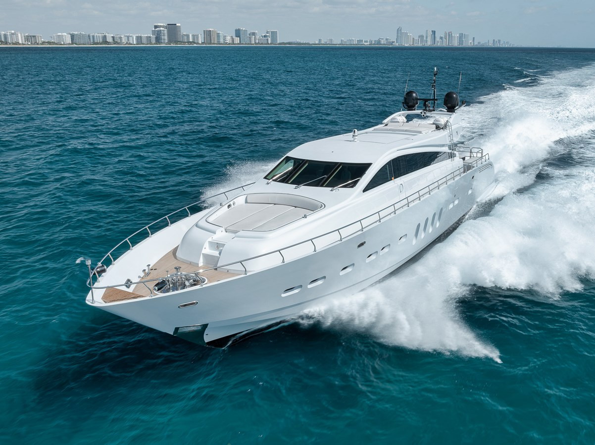 https://arconyachts.ams3.digitaloceanspaces.com/72277/conversions/large_4701796-optimize.jpg