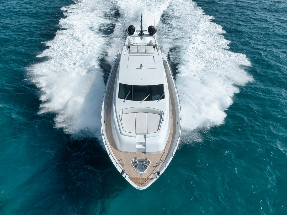 https://arconyachts.ams3.digitaloceanspaces.com/72299/conversions/large_4701804-optimize.jpg