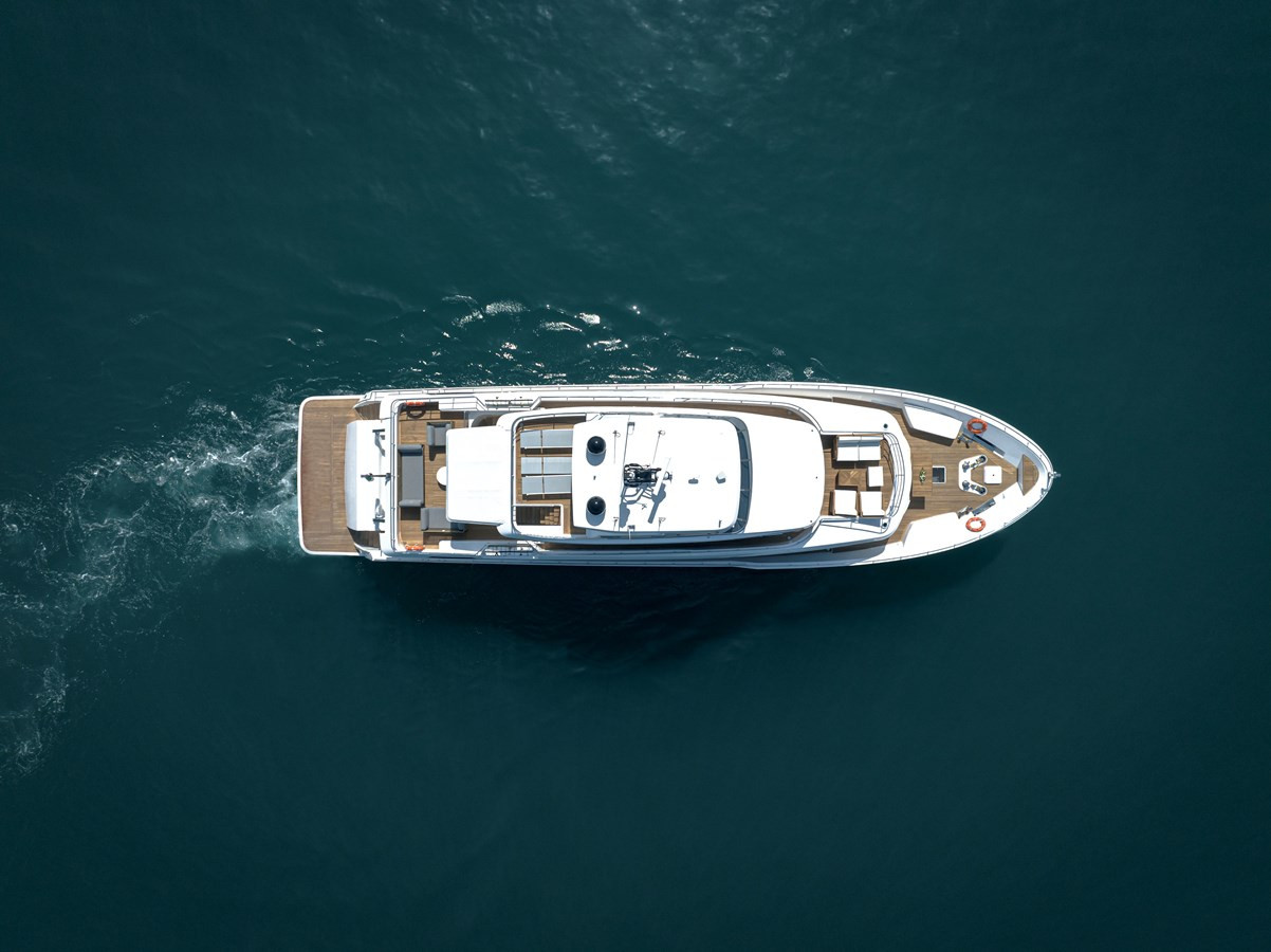 https://arconyachts.ams3.digitaloceanspaces.com/72314/conversions/large_4127288-optimize.jpg