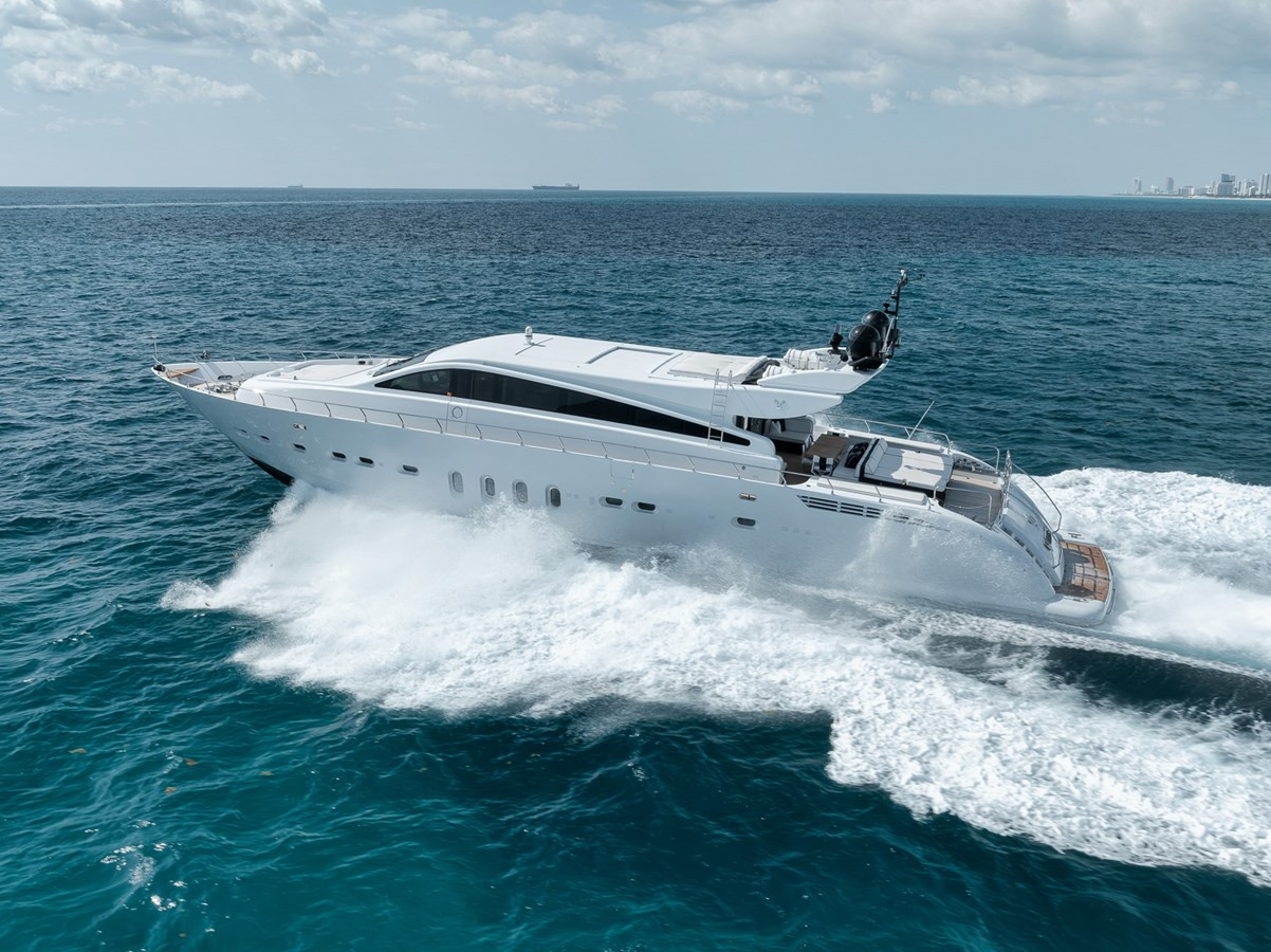 https://arconyachts.ams3.digitaloceanspaces.com/72319/conversions/large_4701809-optimize.jpg