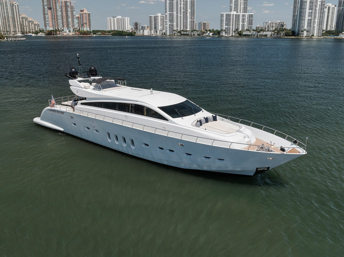 https://arconyachts.ams3.digitaloceanspaces.com/72325/conversions/large_4701812-optimize.jpg