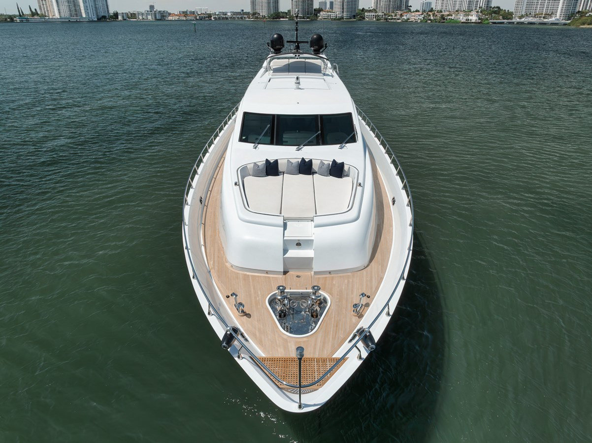 https://arconyachts.ams3.digitaloceanspaces.com/72347/conversions/large_4701819-optimize.jpg