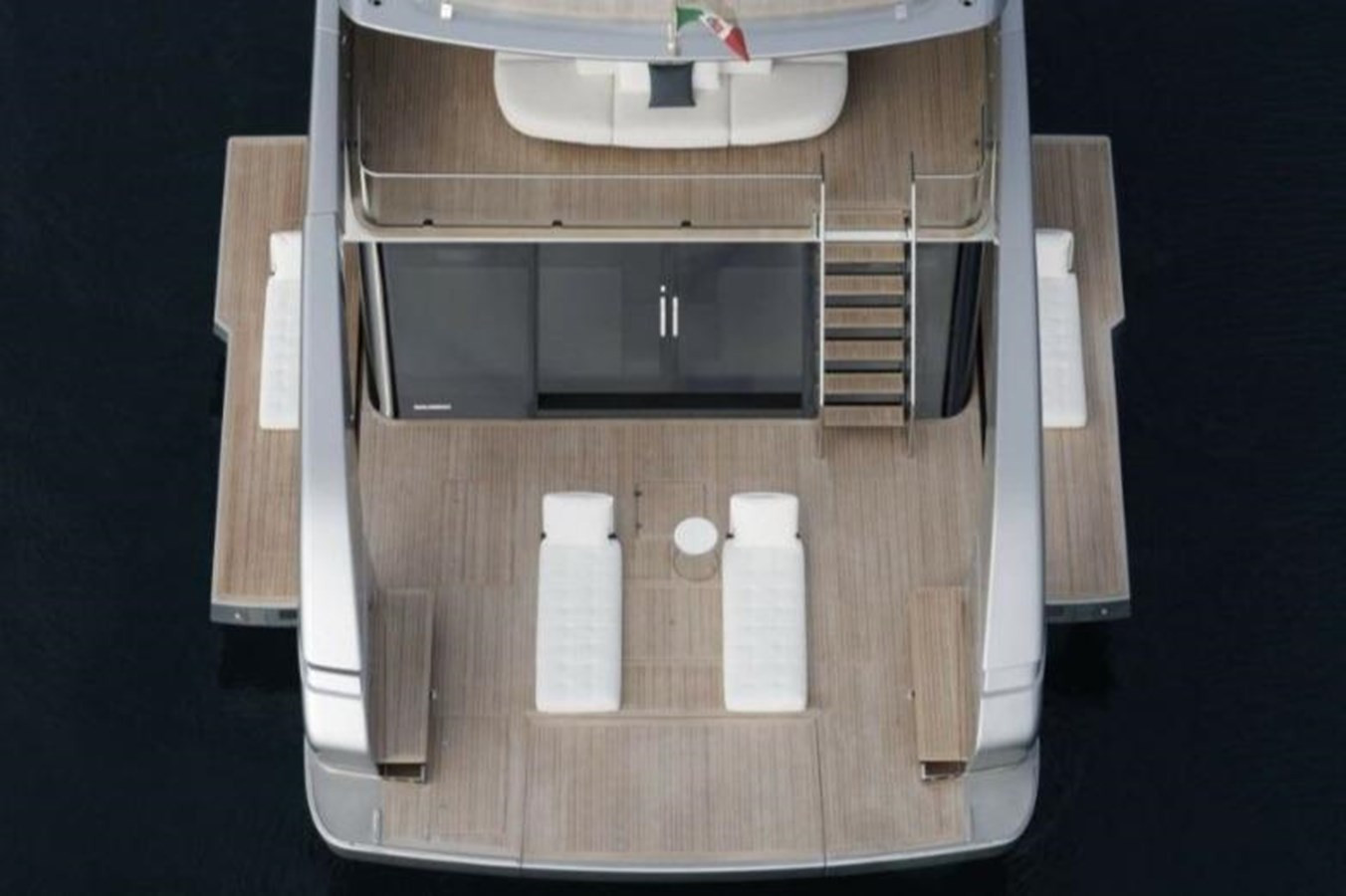 https://arconyachts.ams3.digitaloceanspaces.com/72634/conversions/large_4696986-optimize.jpg