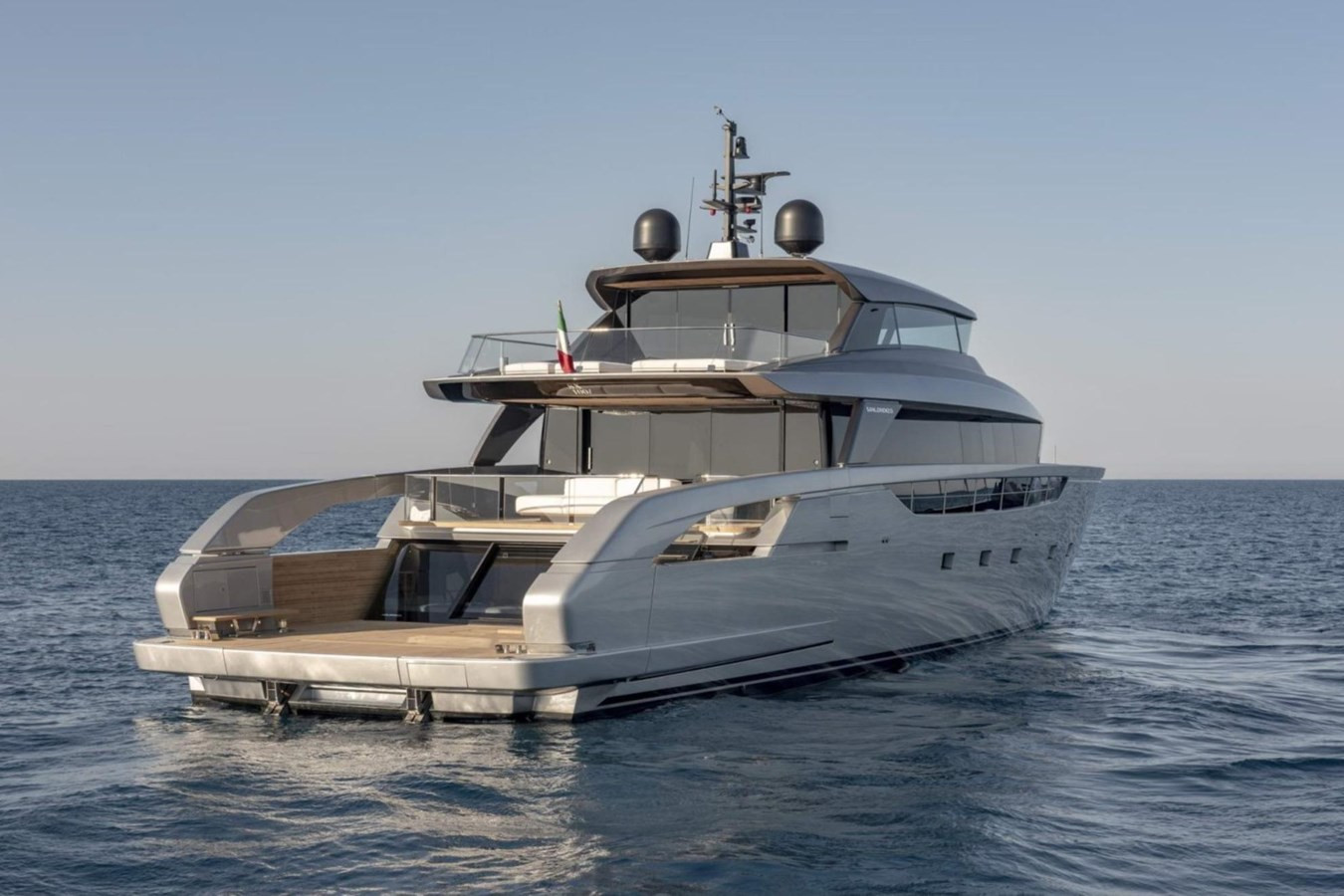 https://arconyachts.ams3.digitaloceanspaces.com/72636/conversions/large_4696987-optimize.jpg
