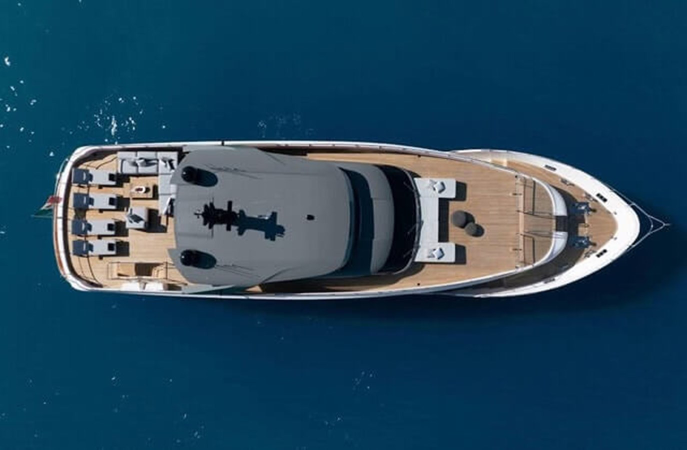 https://arconyachts.ams3.digitaloceanspaces.com/72712/conversions/large_4825934-optimize.jpg