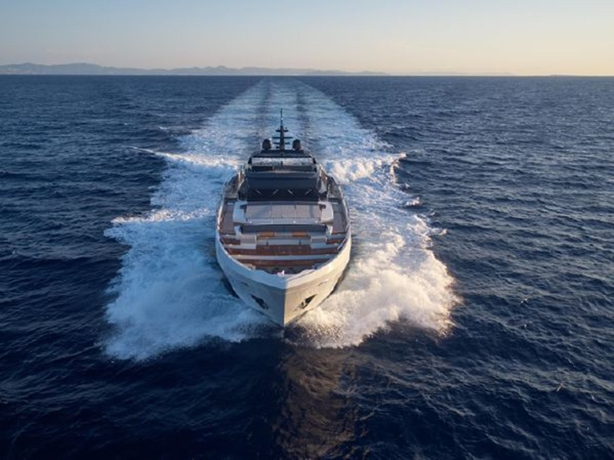 https://arconyachts.ams3.digitaloceanspaces.com/72753/conversions/large_3014042-optimize.jpg