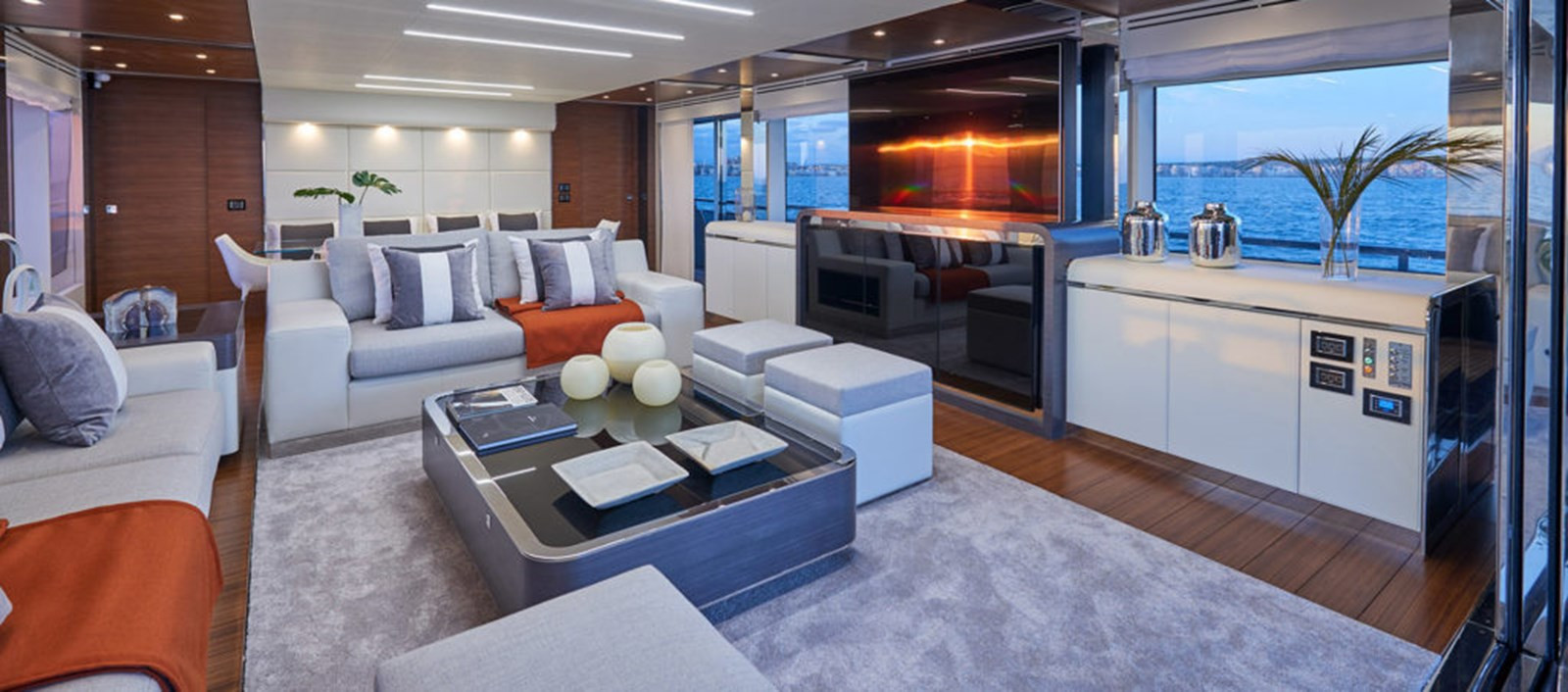 https://arconyachts.ams3.digitaloceanspaces.com/72836/conversions/large_3033018-optimize.jpg