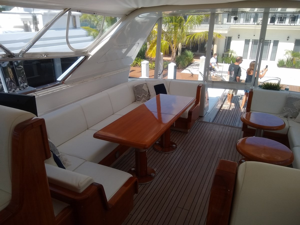 https://arconyachts.ams3.digitaloceanspaces.com/72995/conversions/large_4009954-optimize.jpg