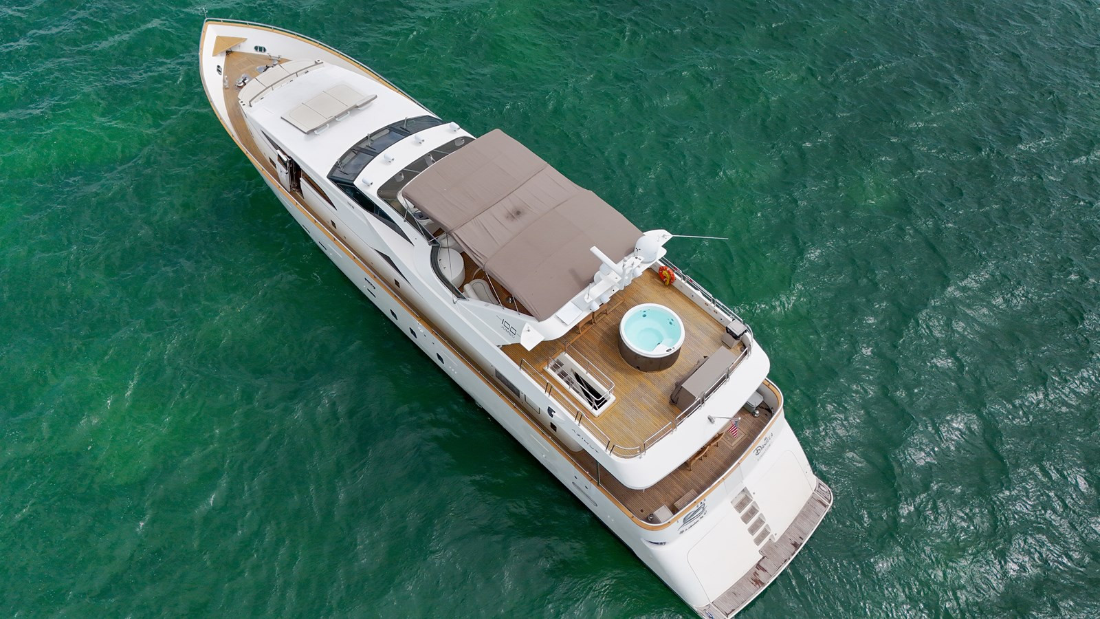 https://arconyachts.ams3.digitaloceanspaces.com/73152/conversions/large_4147129-optimize.jpg
