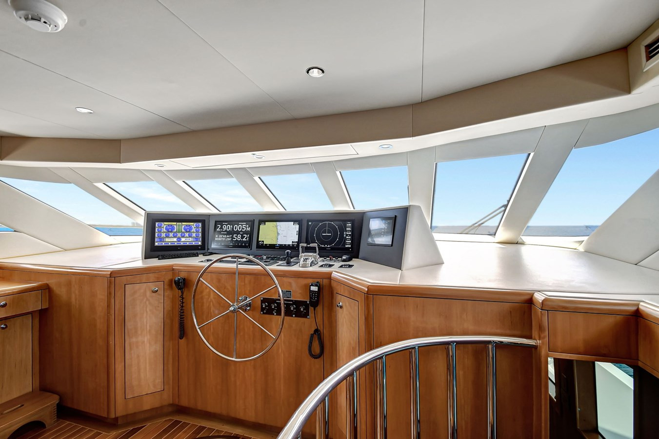 https://arconyachts.ams3.digitaloceanspaces.com/73191/conversions/large_4546400-optimize.jpg