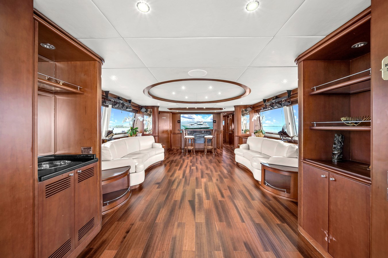 https://arconyachts.ams3.digitaloceanspaces.com/73192/conversions/large_4147143-optimize.jpg