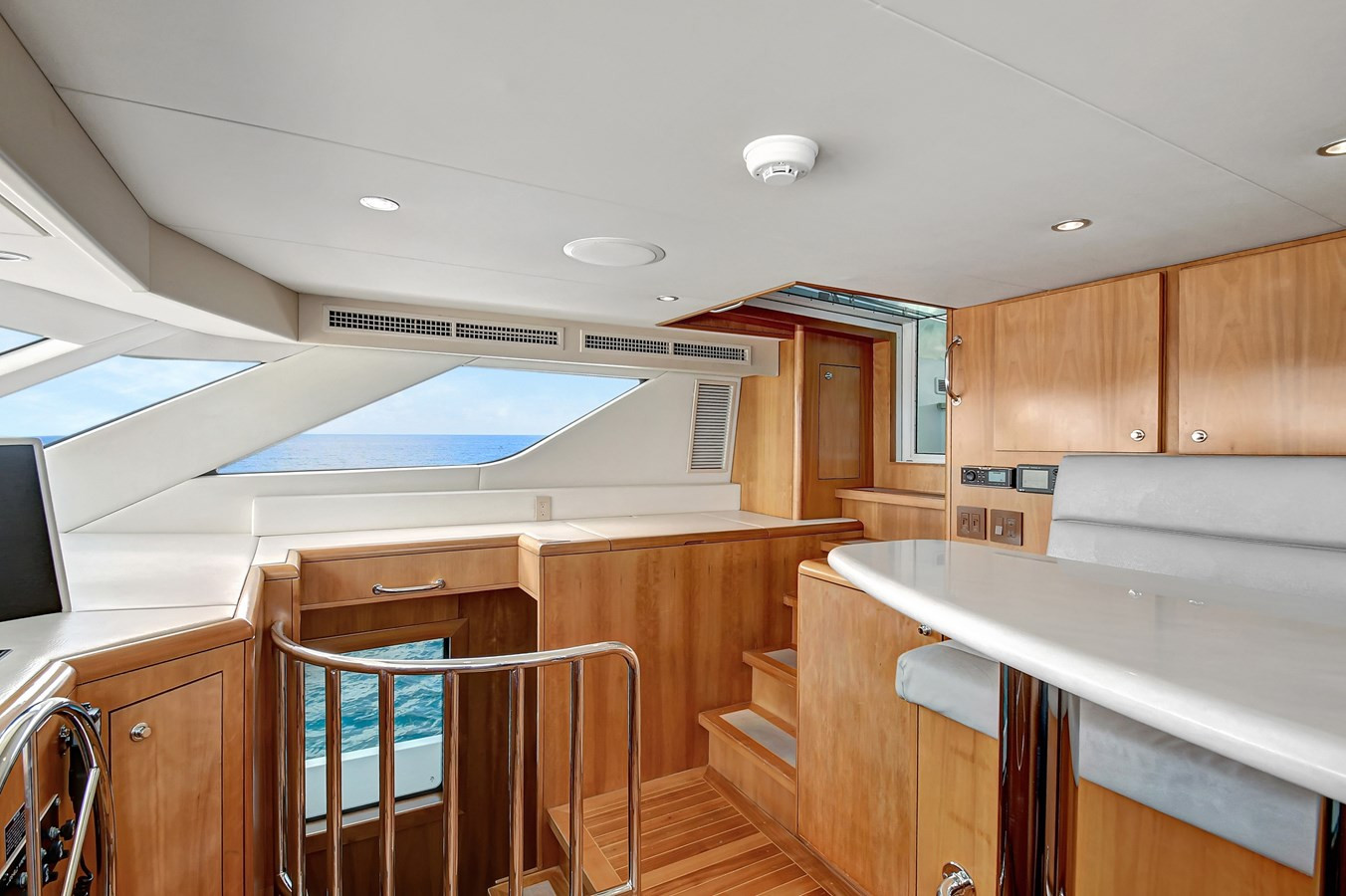 https://arconyachts.ams3.digitaloceanspaces.com/73194/conversions/large_4546401-optimize.jpg