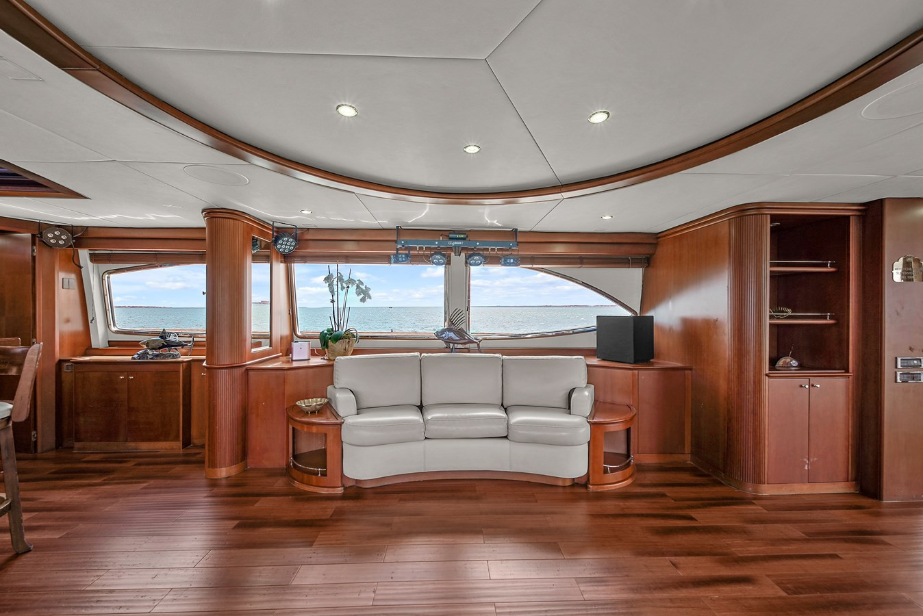 https://arconyachts.ams3.digitaloceanspaces.com/73214/conversions/large_4147150-optimize.jpg