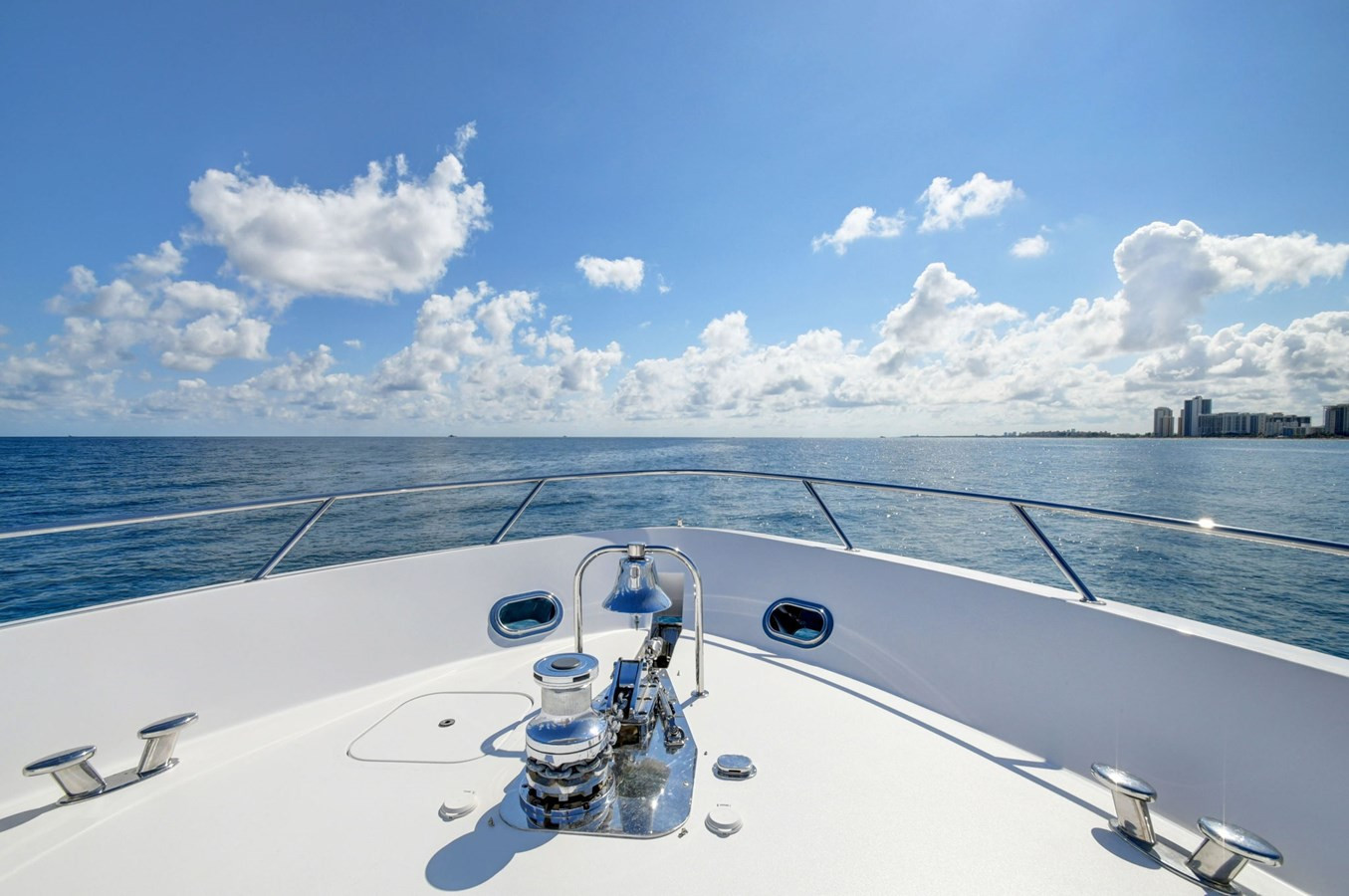 https://arconyachts.ams3.digitaloceanspaces.com/73246/conversions/large_4546418-optimize.jpg