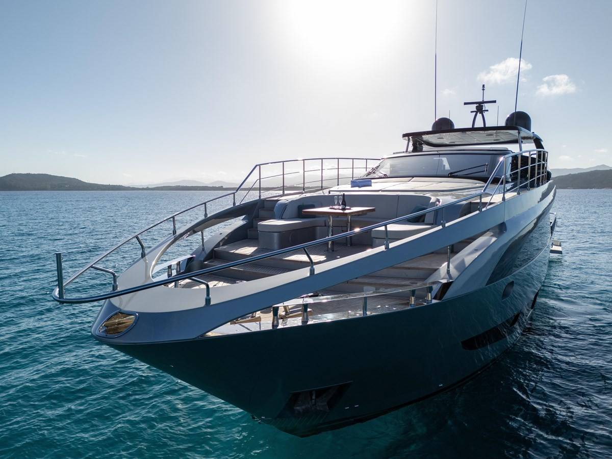 https://arconyachts.ams3.digitaloceanspaces.com/73265/conversions/large_4559439-optimize.jpg