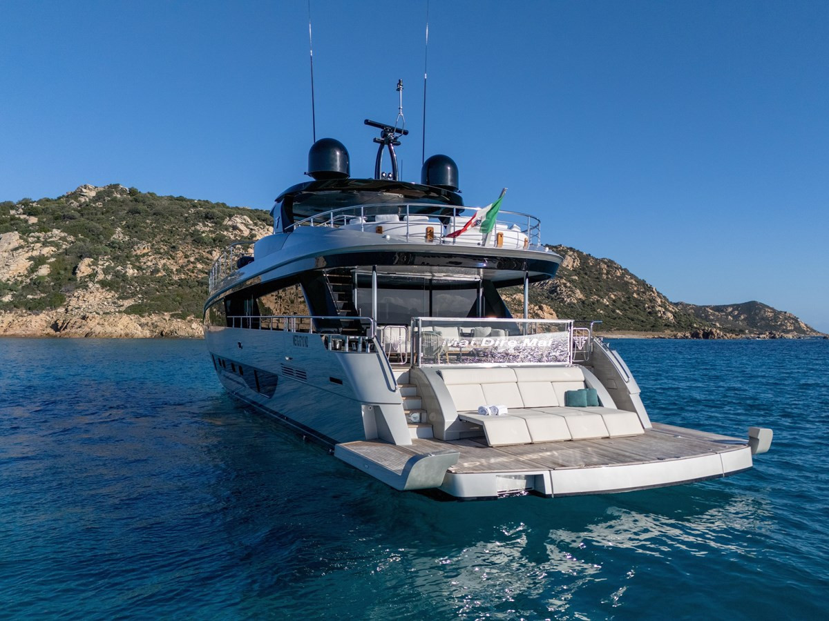 https://arconyachts.ams3.digitaloceanspaces.com/73270/conversions/large_4559432-optimize.jpg