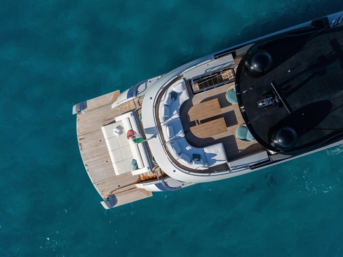 https://arconyachts.ams3.digitaloceanspaces.com/73281/conversions/large_4559434-optimize.jpg