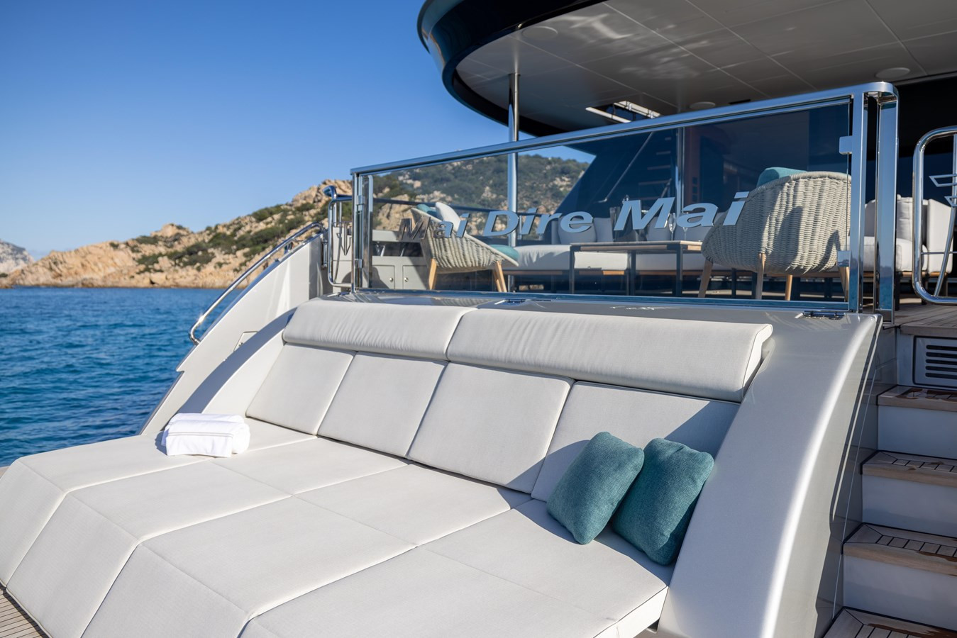 https://arconyachts.ams3.digitaloceanspaces.com/73289/conversions/large_4559425-optimize.jpg