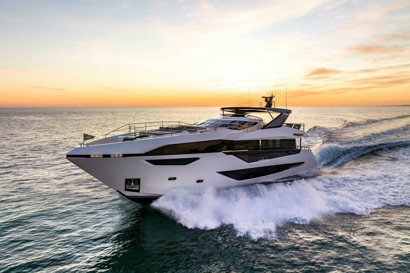 https://arconyachts.ams3.digitaloceanspaces.com/73344/conversions/large_4839647-optimize.jpg