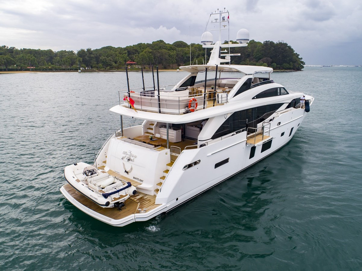 https://arconyachts.ams3.digitaloceanspaces.com/73375/conversions/large_2907028-optimize.jpg