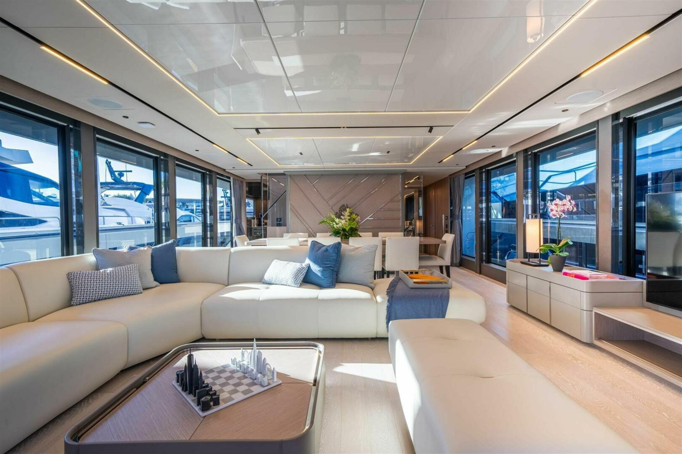 https://arconyachts.ams3.digitaloceanspaces.com/73393/conversions/large_4839665-optimize.jpg
