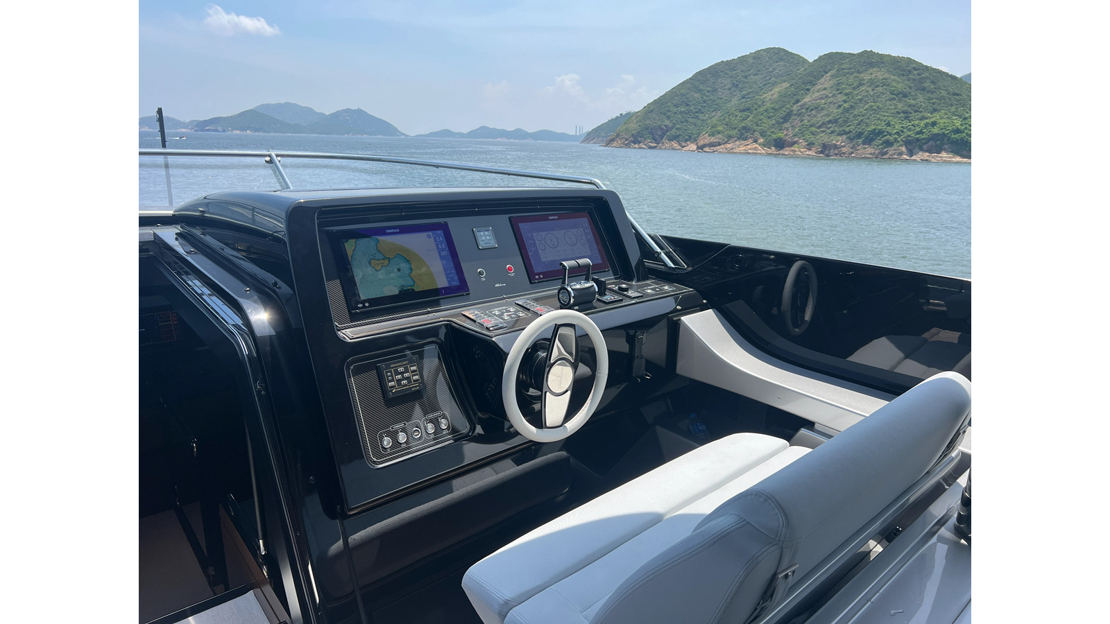 https://arconyachts.ams3.digitaloceanspaces.com/73623/conversions/large_4741594-optimize.jpg