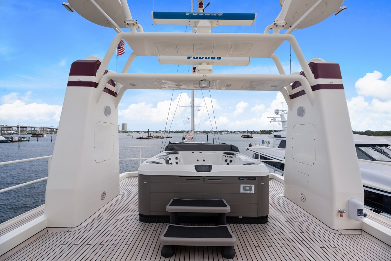 https://arconyachts.ams3.digitaloceanspaces.com/73684/conversions/large_3112874-optimize.jpg