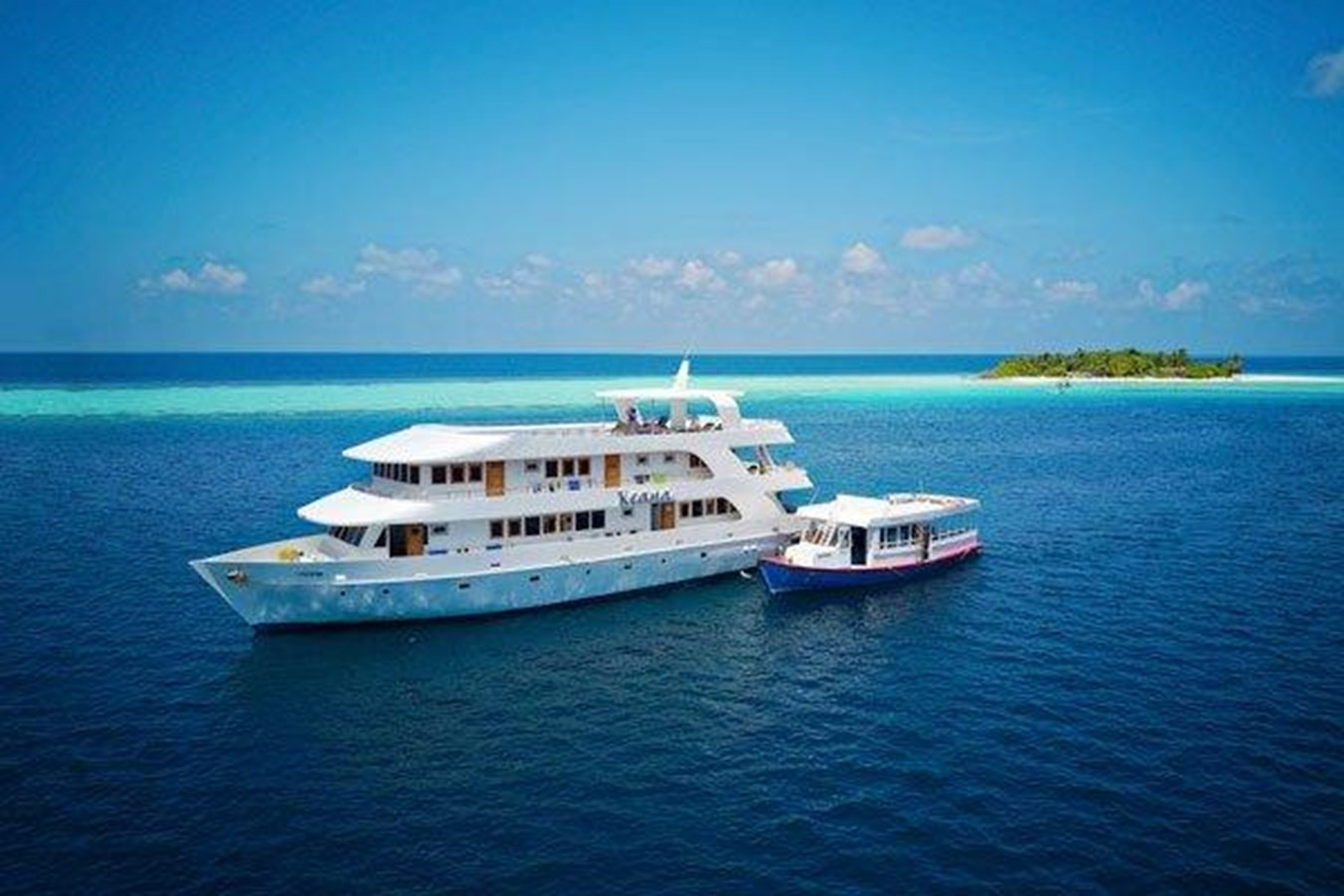 https://arconyachts.ams3.digitaloceanspaces.com/73751/conversions/large_3328441-optimize.jpg