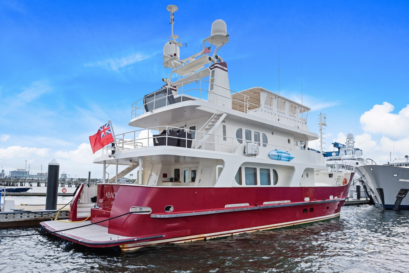https://arconyachts.ams3.digitaloceanspaces.com/73758/conversions/large_3112897-optimize.jpg