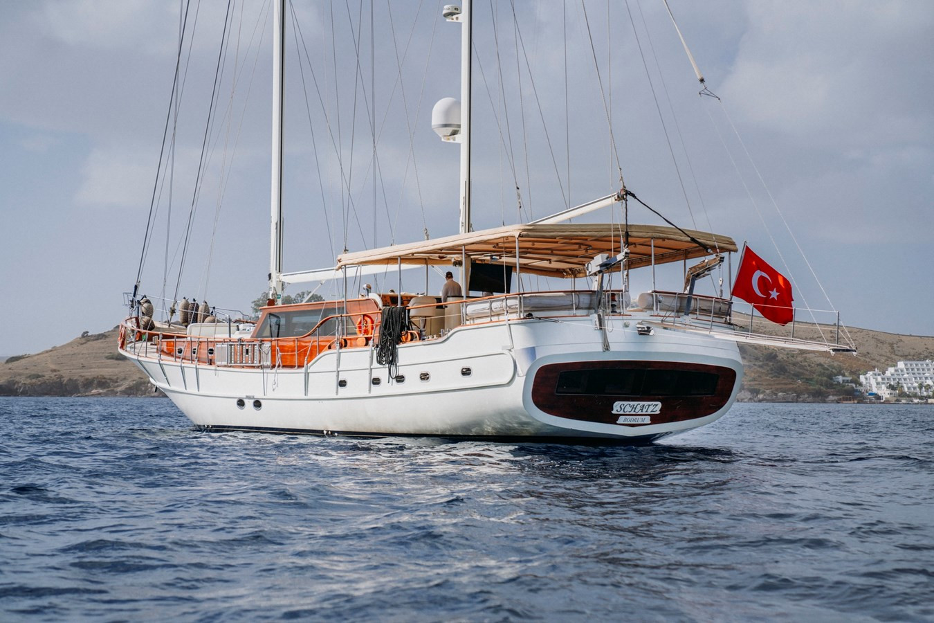 https://arconyachts.ams3.digitaloceanspaces.com/73814/conversions/large_4144312-optimize.jpg