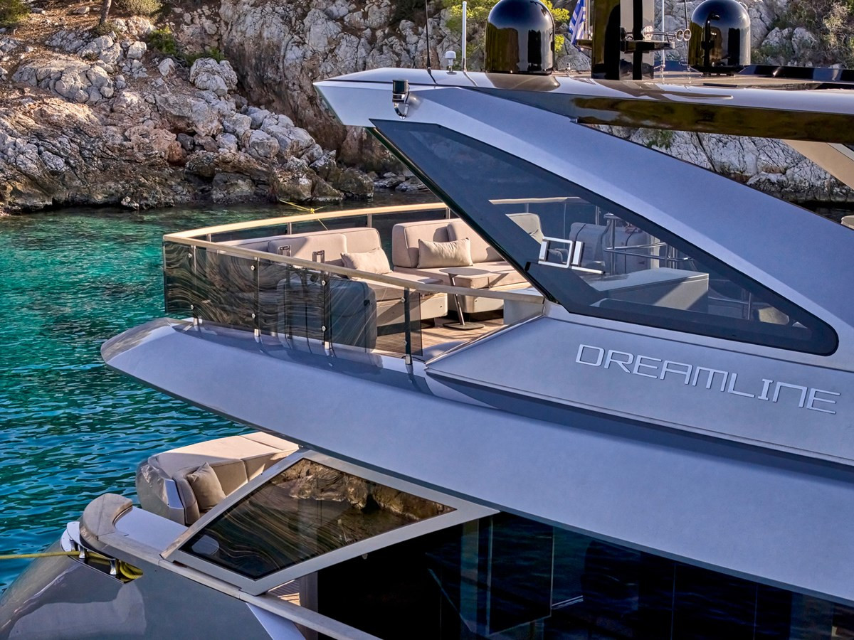 https://arconyachts.ams3.digitaloceanspaces.com/73942/conversions/large_4434248-optimize.jpg