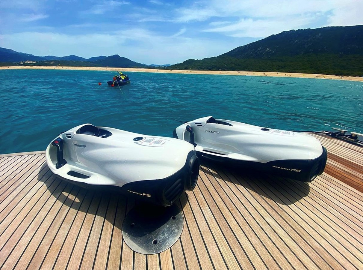 https://arconyachts.ams3.digitaloceanspaces.com/74054/conversions/large_4457116-optimize.jpg