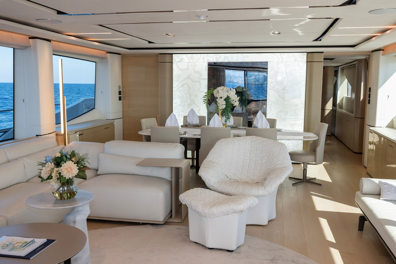 https://arconyachts.ams3.digitaloceanspaces.com/74107/conversions/large_4701375-optimize.jpg