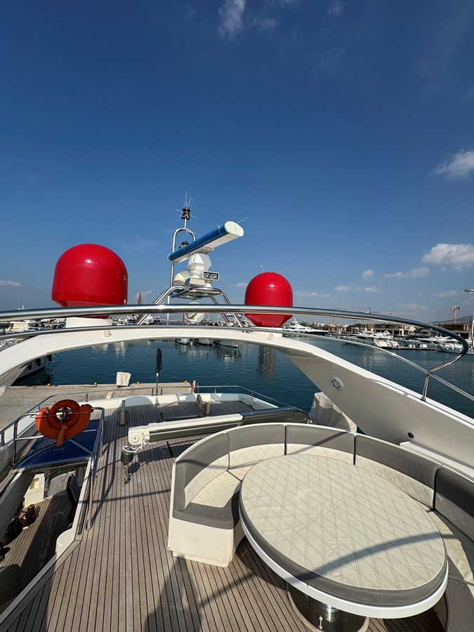 https://arconyachts.ams3.digitaloceanspaces.com/74207/conversions/large_4833097-optimize.jpg