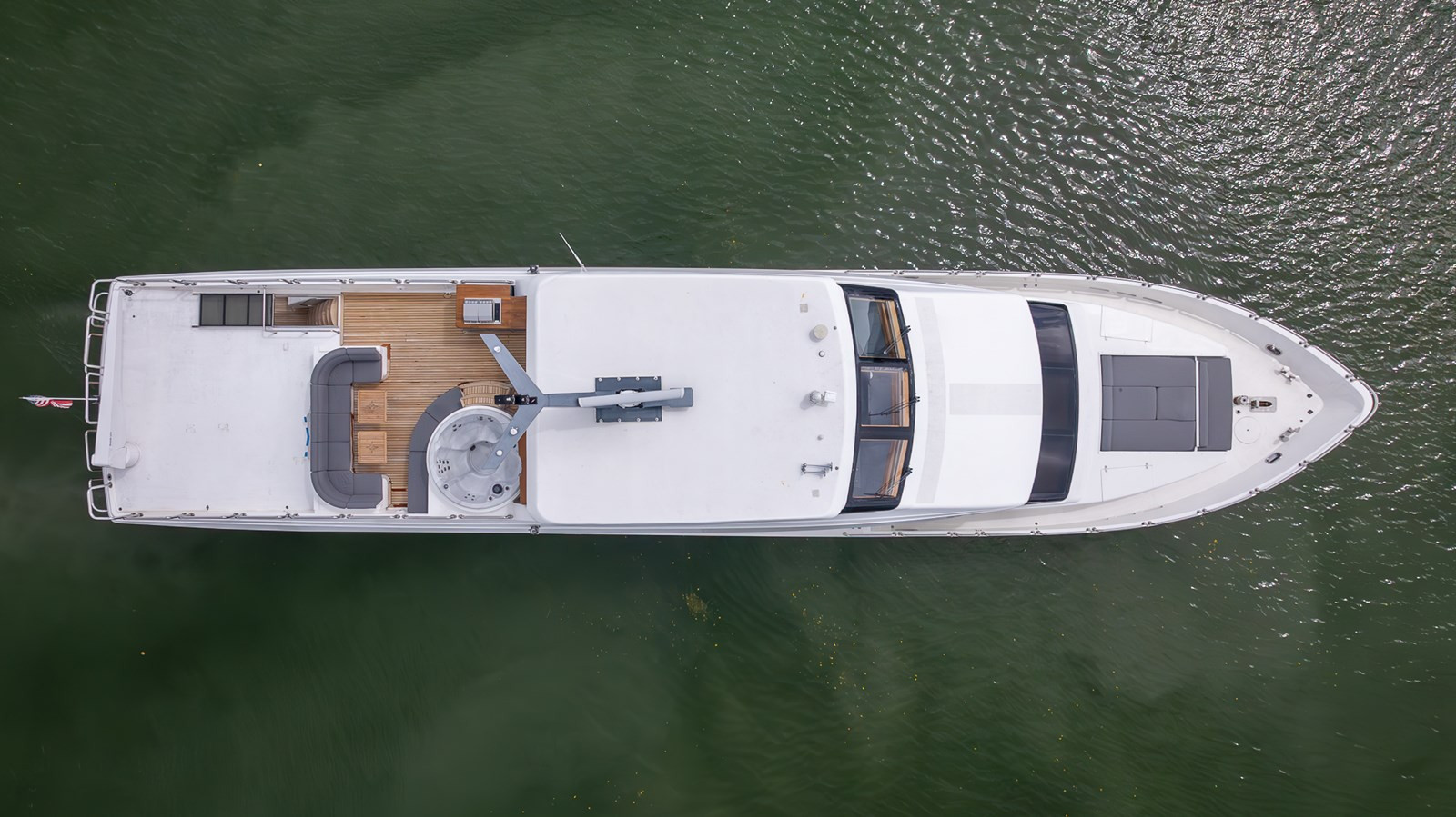 https://arconyachts.ams3.digitaloceanspaces.com/74254/conversions/large_4311232-optimize.jpg